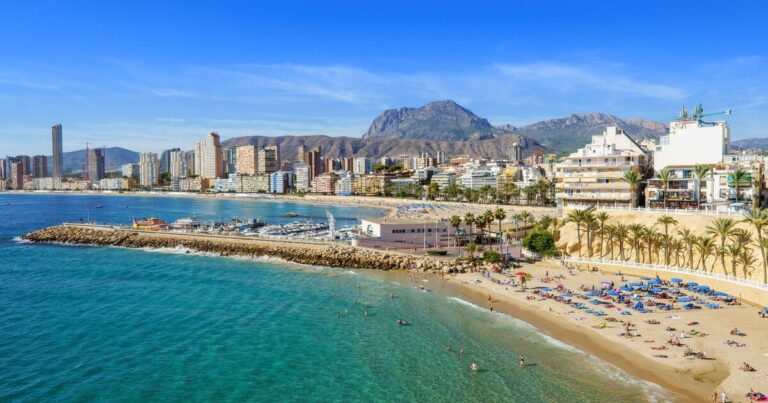 Spain beach resort agrees £300m plan to dodge insolvency | World | News