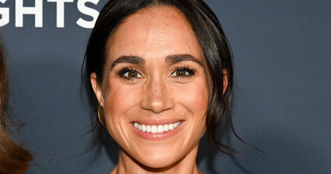 Royal Family: Palace insiders terrified of Meghan chat – but one issues 13-word hint | Royal | News