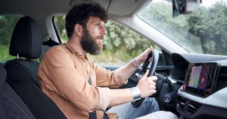 Drivers told to act now as major cost is ‘at its lowest for a while’ | Personal Finance | Finance
