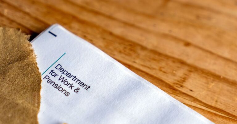 State pensioners born before 1960 to receive new DWP letter | Retirement | Finance