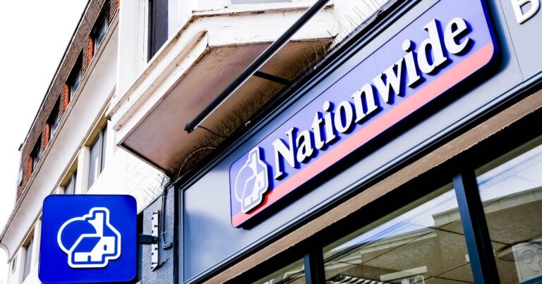 Nationwide ‘head and shoulders above’ as 40,000 members get free £175 | Personal Finance | Finance