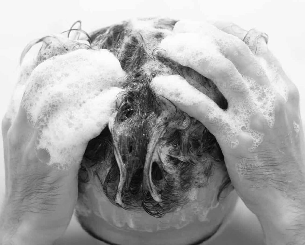 10 Best Shampoo For Thinning Hair Men: Keep Your Locks in 2026