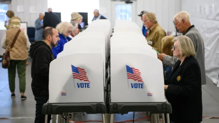 Author of New Book ‘The Political Vise’ Explores Leftward Political Shift
