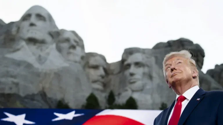 Mount Rushmore Fireworks to Return for 250th Independence Day Celebration After 5-Year Hiatus