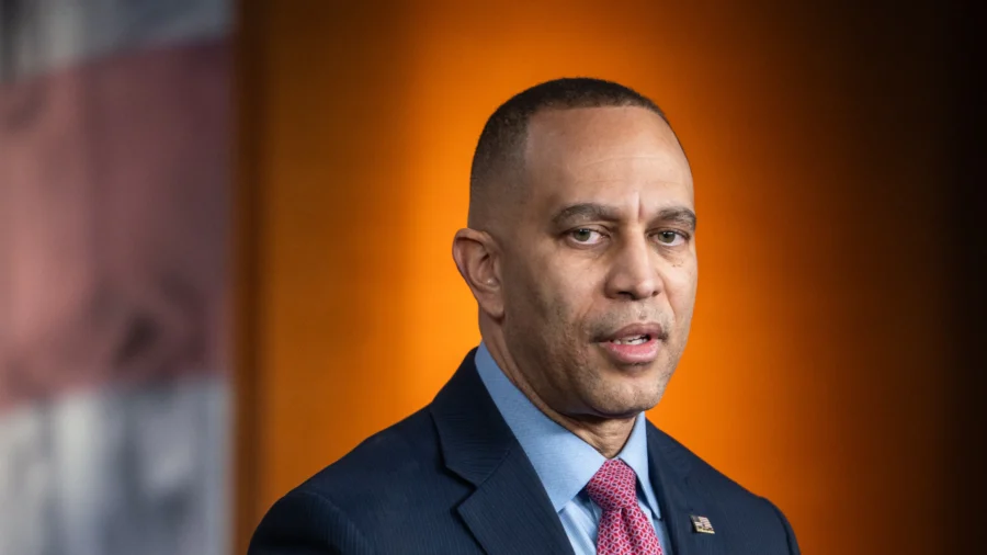 House Democratic Leader Jeffries Holds Press Conference (Mar. 3)