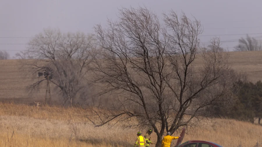 High Winds Cause Power Outages, Property Damage, and at Least 1 Death as Wild March Weather Blows In