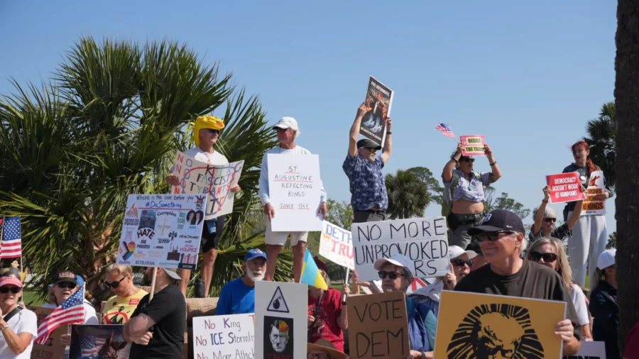 ‘No Kings’ Rallies Held Across US