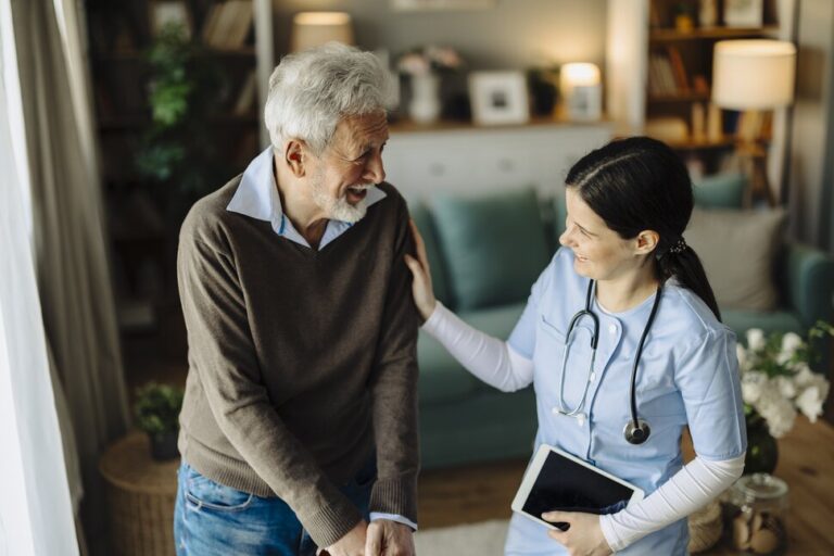 Kidney Cancer Symptoms: Early Warning Signs and What to Look For
