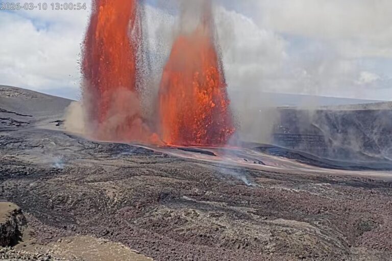Towering Lava Fountains of Hawaii’s Kilauea Volcano Trigger Park and Highway Closures