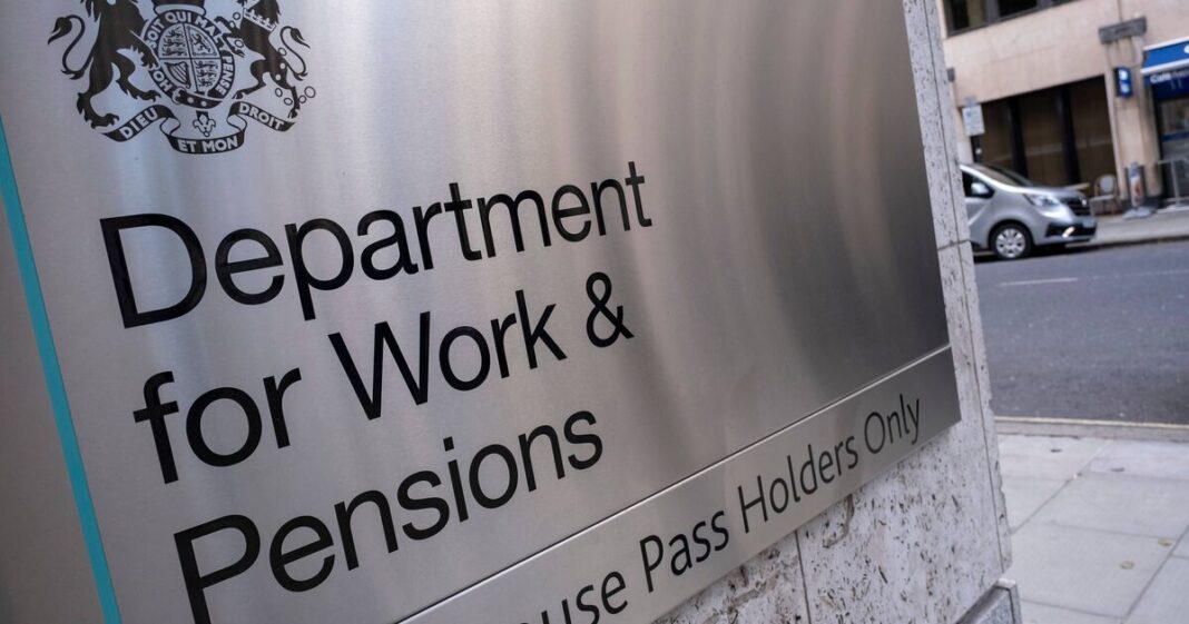 DWP claimants need to prepare for benefit ‘gap’ after Easter | Personal Finance | Finance