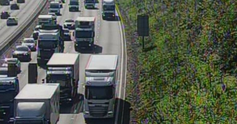 M1 traffic LIVE: Severe delays and 3-mile tailbacks as crash sparks chaos on motorway | UK | News