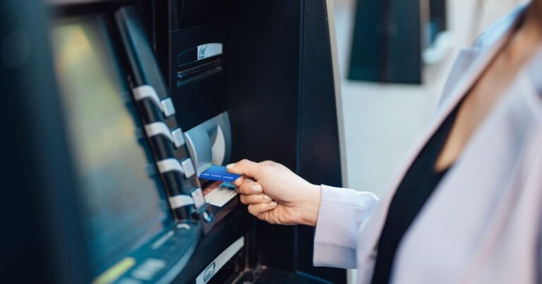 ISA move to boost your pot by £25,000 – makes ‘striking’ difference | Personal Finance | Finance