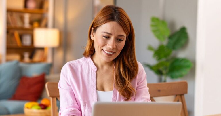 HMRC warning to workers over ‘first deadline’ this summer | Personal Finance | Finance