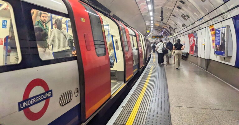 Tube strikes today LIVE:Thursday April 23 chaos in London as 11 lines to close – full list | UK | News