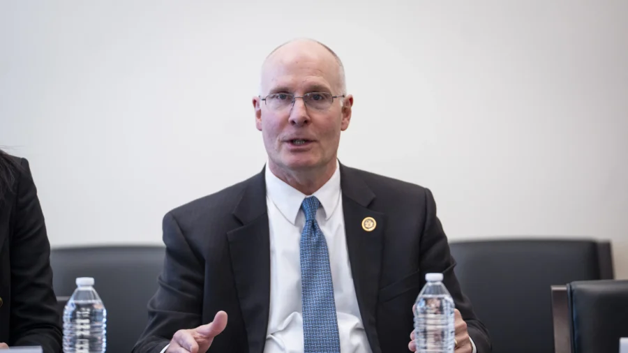 Lawmaker Urges Trump to Press China on Human Rights