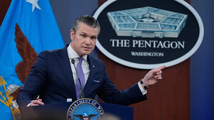 Arizona Rep. Moves to Oust War Secretary Pete Hegseth