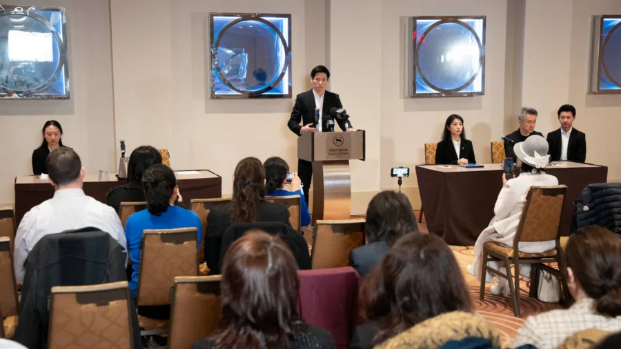 Shen Yun Presenters Hold Press Conference on Cancellation of Performances in Toronto, Canada