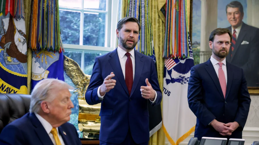 Vance to Lead US Delegation to Pakistan for Peace Talks With Iran