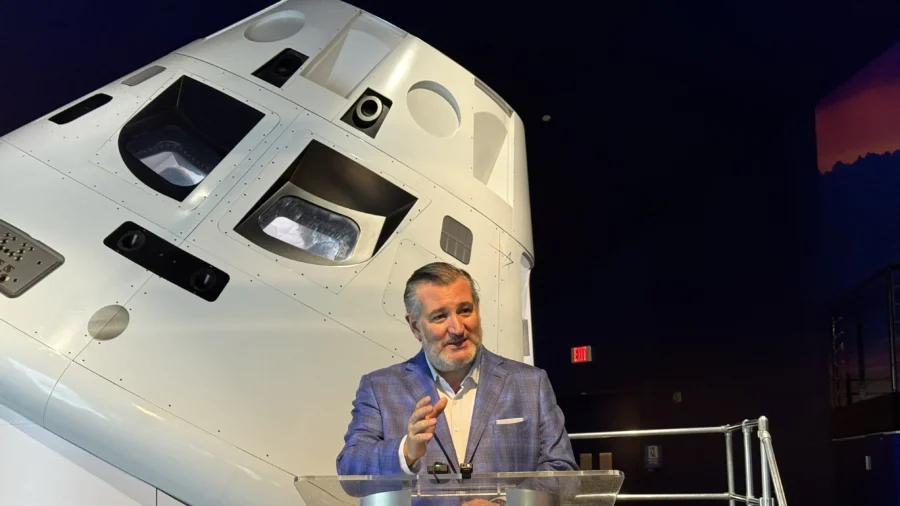 Lawmakers Celebrate Successful Artemis II Moonshot