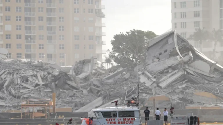 23-story Hotel in Exclusive Miami Locale Vanishes in Seconds With Implosion