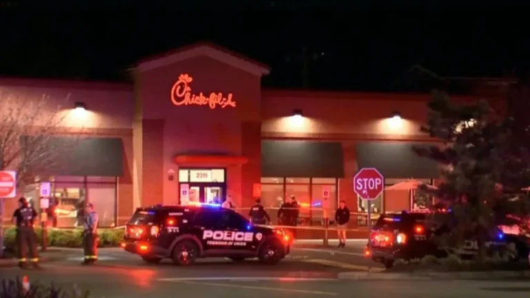1 Killed, 6 Injured in Shooting at Chick-fil-A in New Jersey: Police