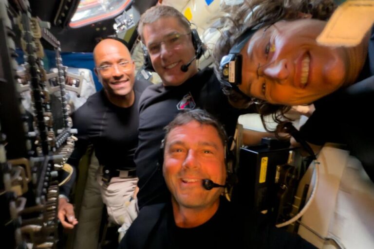 Artemis II Astronauts Make Long-Distance Call to the Space Station as They Head Home From the Moon