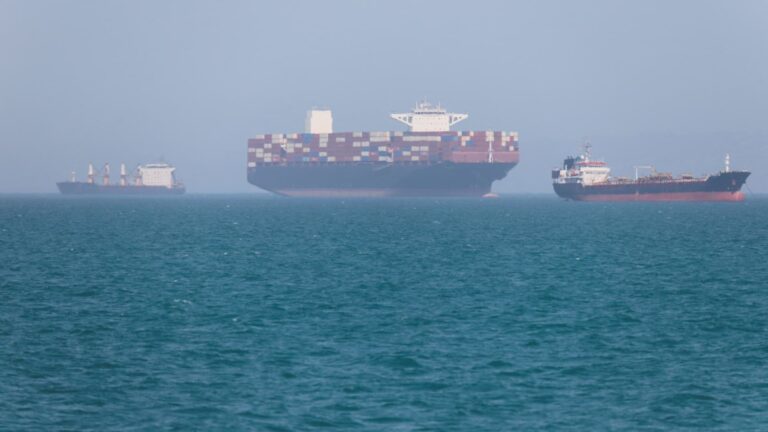 Project Freedom aims to reopen Hormuz Strait. Experts are skeptical