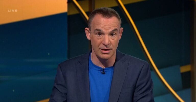Martin Lewis issues fresh ‘ASAB’ warning to anyone booking a holiday this summer | Personal Finance | Finance