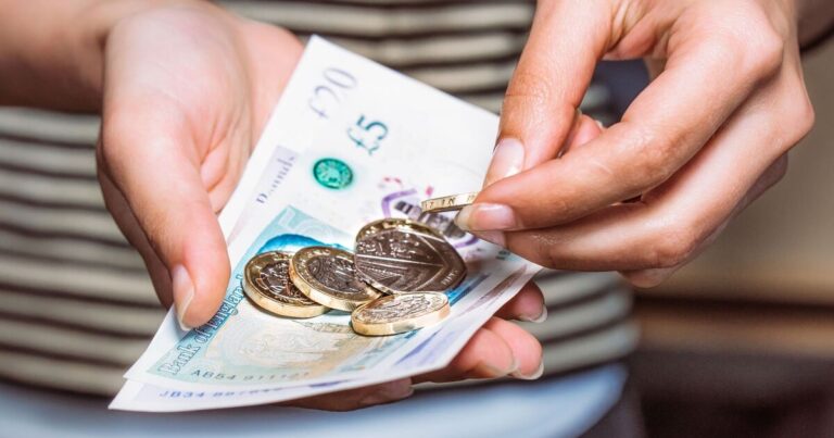 State pensioners under 76 handed £246 a week in triple lock boost | Personal Finance | Finance