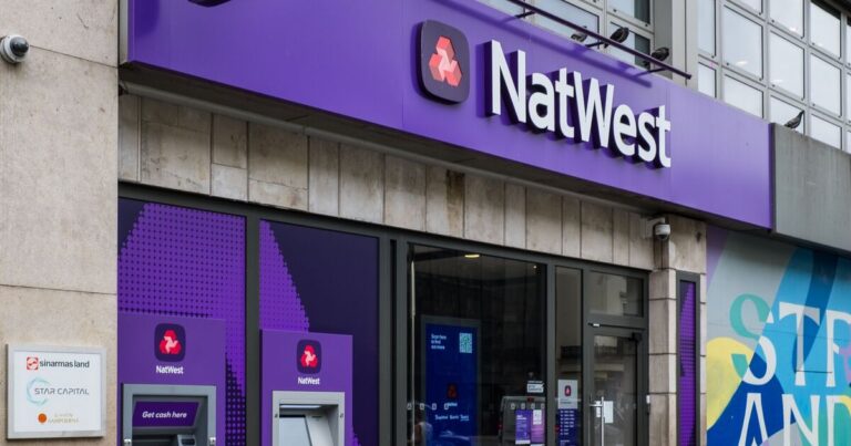 Full list of 17 NatWest and Santander banks closing this week | Personal Finance | Finance