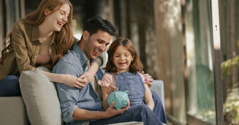 DWP £304 boost alert for UK families | Personal Finance | Finance