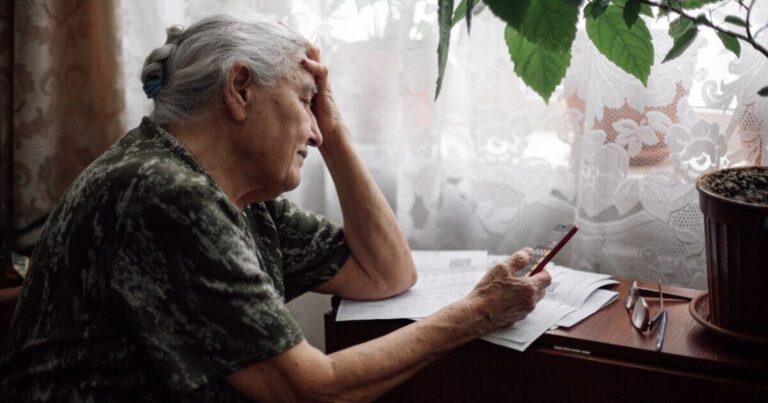 HMRC warning for state pensioners – act to avoid £33 charge | Personal Finance | Finance