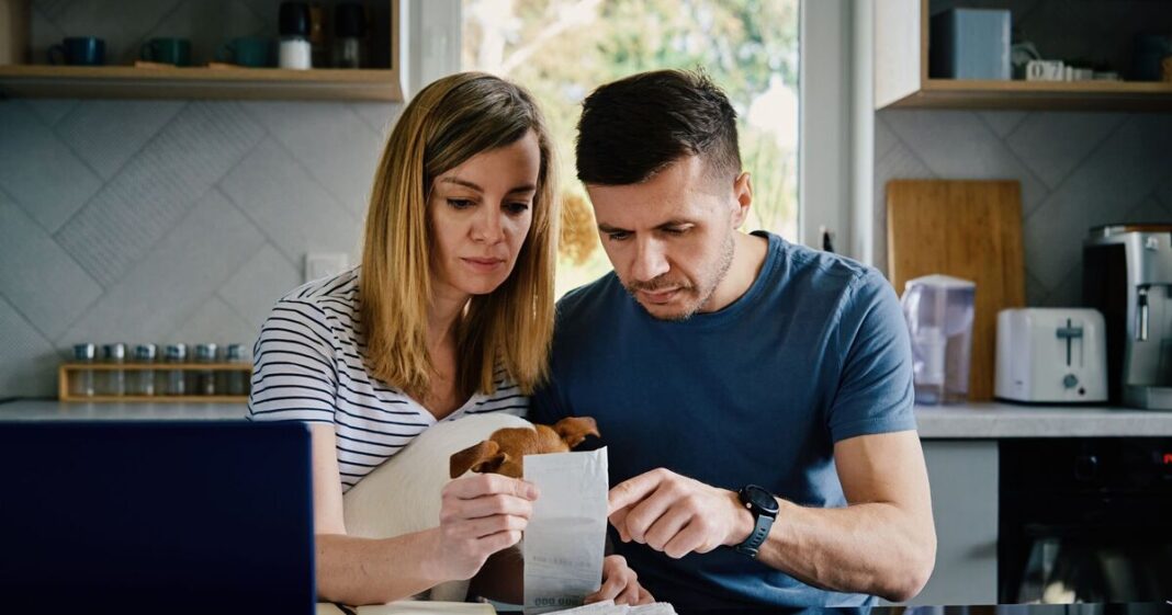 Brits earning between £60,000 and £80,000 told ‘you are eligible’ for 1 benefit | Personal Finance | Finance