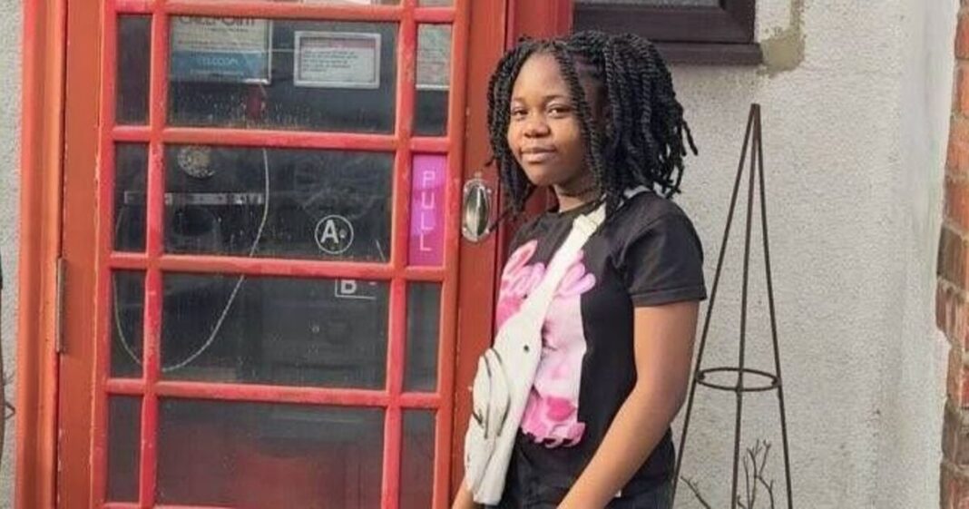 Girl, 15, dies after getting into difficulty in water at popular beach | UK | News