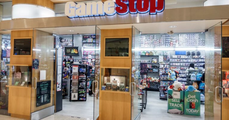 GameStop offers to buy eBay for $55.5 billion as video game seller threatens hostile bid