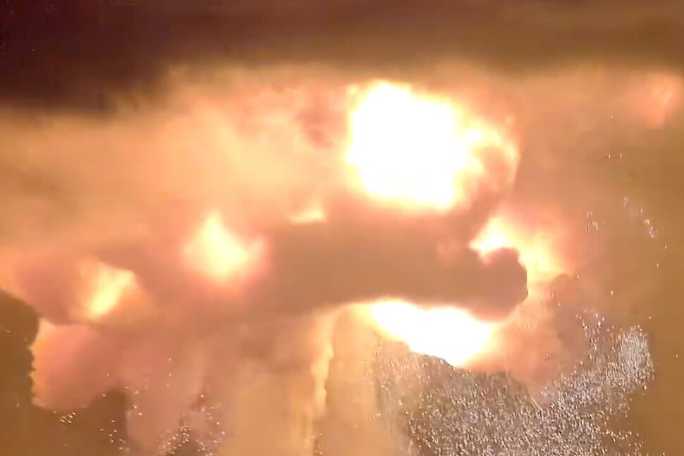Blue Origin Investigates Rocket Explosion as Public Is Warned About Possible Wreckage Washing Ashore