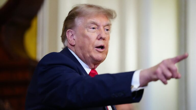 Trump to press Boeing, Lockheed, Honeywell on weapons production