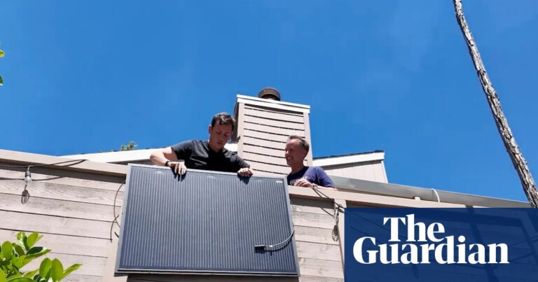 Retail giants join UK government drive to boost ‘plug-in’ balcony solar panels | Energy bills