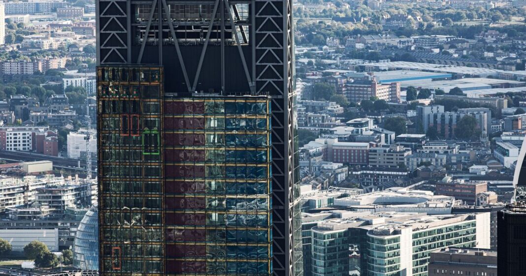 FTSE 100 LIVE: London index tumbled into the red on open as new Iran war fears erupt | Personal Finance | Finance