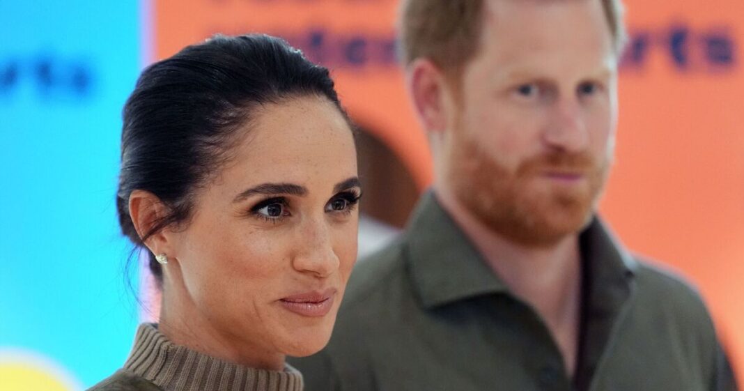 Royal Family LIVE: Harry and Meghan ‘furious at major double standard’ | Royal | News