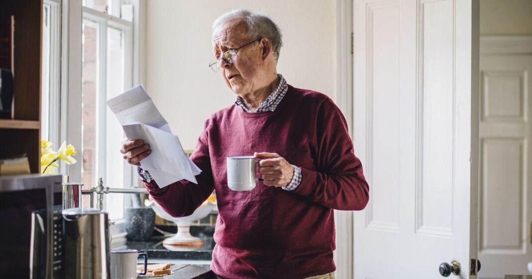 DWP crackdown to save state pensioners up to £38,400 | Personal Finance | Finance
