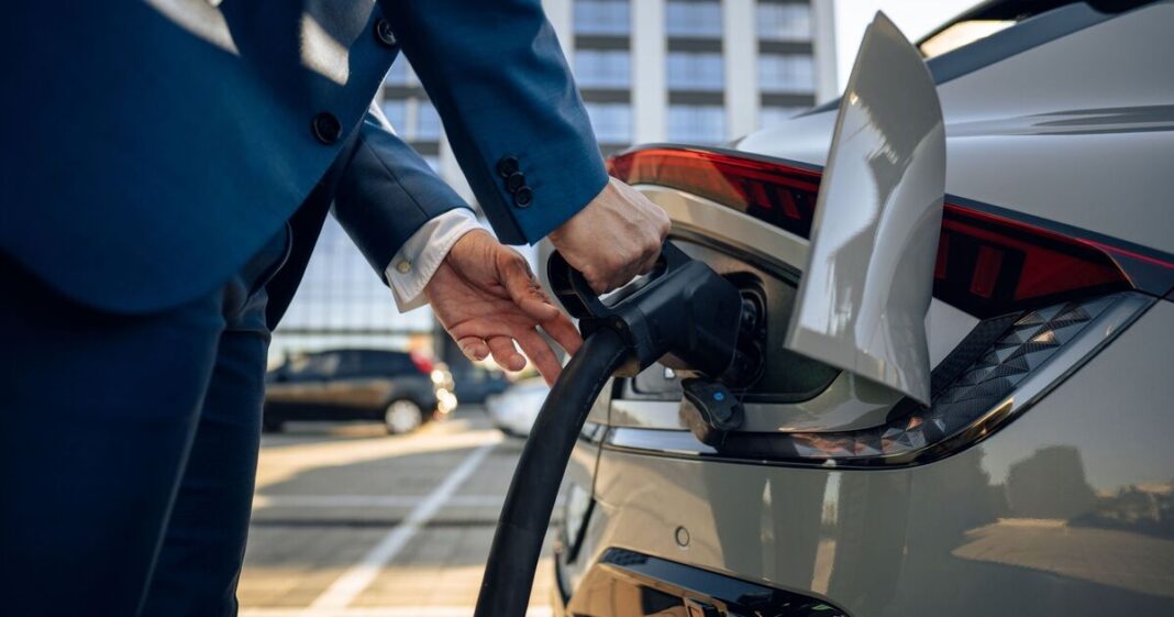 Keir Starmer could slash electric car sales targets in major update | Personal Finance | Finance