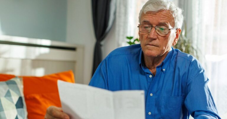 Brits set to retire this year issued State Pension delay reminder | Retirement | Finance