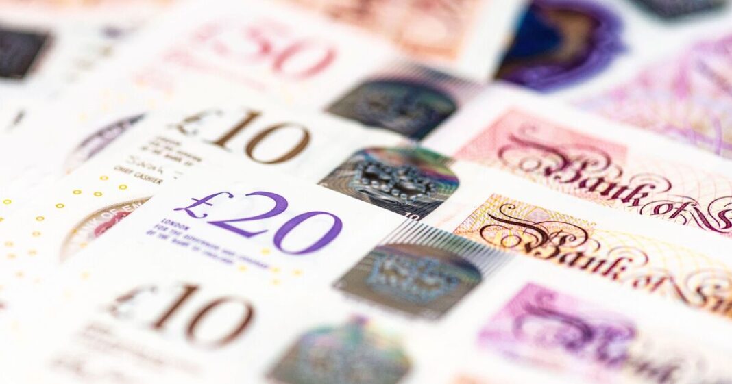 HMRC issuing automatic £200 tax charges for state pensioners under 80 | Personal Finance | Finance
