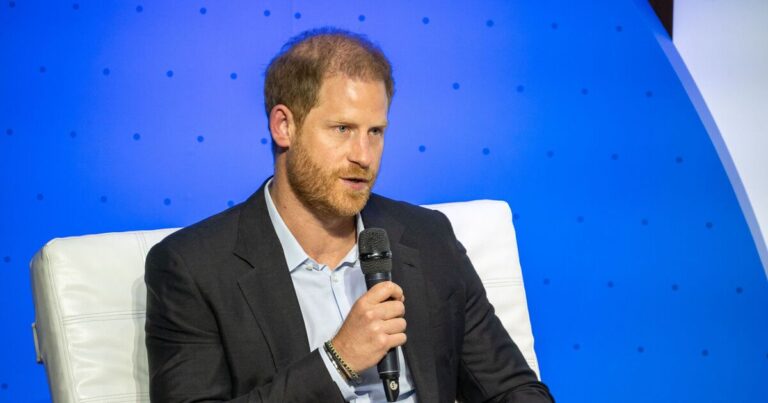 Royal Family LIVE: Prince Harry ‘expresses sadness’ ahead of UK visit | Royal | News