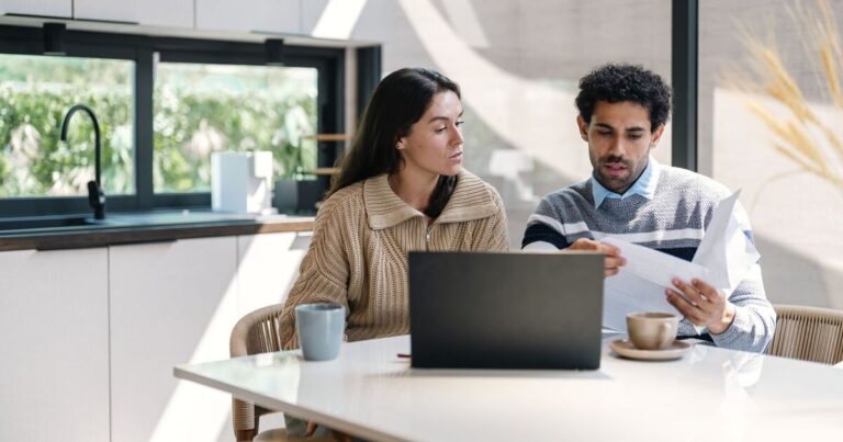 Money expert warns ‘risks’ in new ISA rules – What to do before April | Personal Finance | Finance