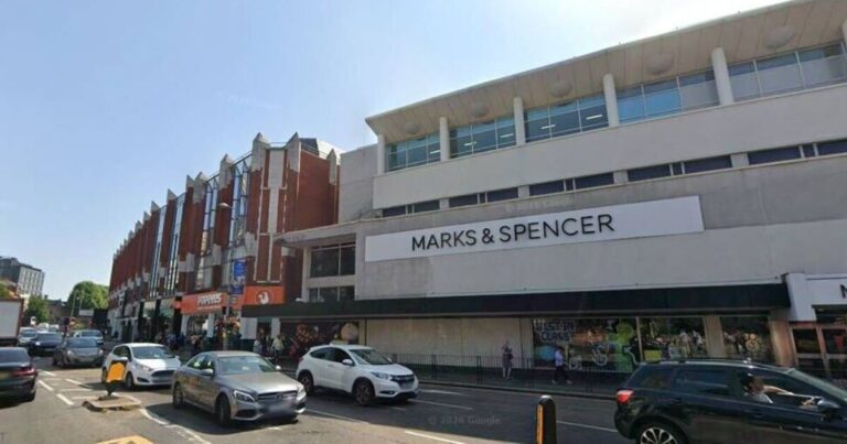 Ealing Broadway: Police issue major update on suspect after ‘pedestrians hit by car’ | UK | News