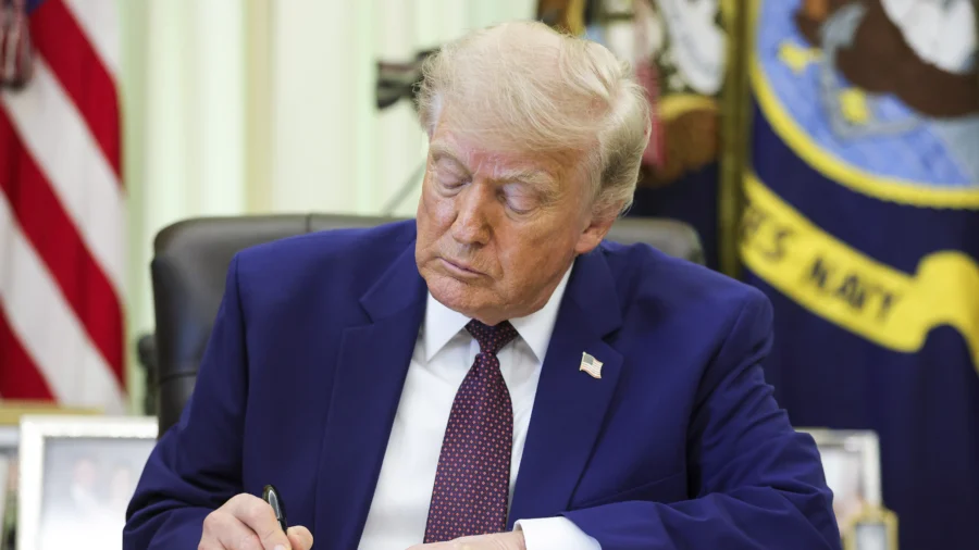 Trump Issues Memo to Accelerate AI Use for National Security