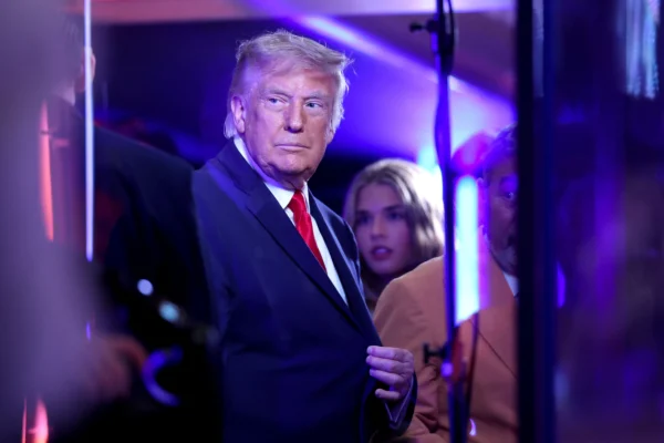 U.S. Launches Retaliatory Strikes After Iran Downs Apache Helicopter; Scandal-Plagued Graham Platner Seeks Dem. Senate Nomination in Critical Maine Race