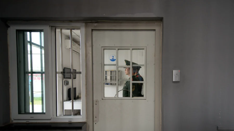 More Chinese Officials Turning Themselves In Amid Expanding Anti-Corruption Drive
